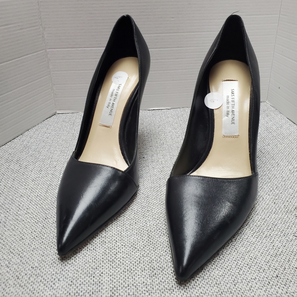 Saks Fifth Avenue Black Leather Pointed Toe Women's Pumps Sz 6